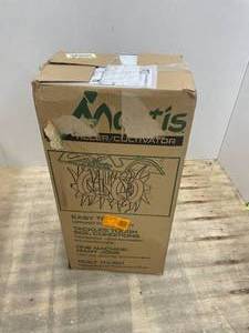 Mantis 25cc 4-Cycle Plus Gas Mini Tiller (open box)