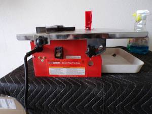 lot 40 image: Chicago 7 Wet Tile Saw