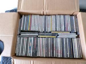 lot 45 image: 90 Country Western CDs