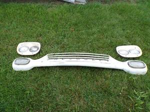 lot 61 image: 1958 Chevy Front Grill & Headlights (3-Pieces)