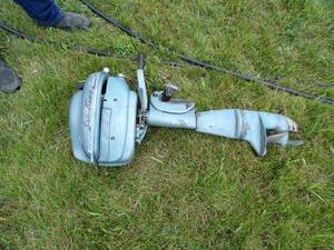 lot 73B image: Sea King 5hp Boat Motor