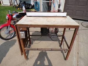 lot 75 image: Belt Sander on Stand