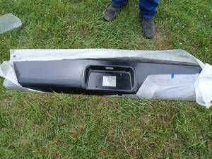 lot 93 image: 99-02 12 Ton Chevy Pickup Roll Pan.