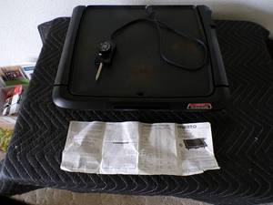 lot 95 image: Presto-Cool Touch Electric Tiltn Drain Griddle