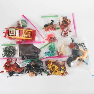 lot 35 image: Vintage Kids Plastic Figures - Animals, Army
