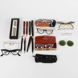 lot 34 image: Vintage Pen & Glasses Lot