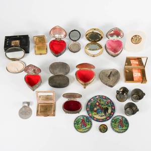 lot 63 image: Jewelry Tray & Box Lot