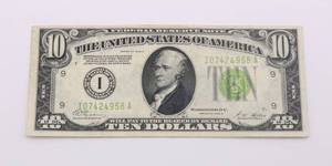 lot 15 image: 1928 $10 Bill - US Currency