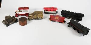 lot 27 image: Vintage Train and Coin Bank Lot