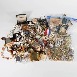 lot 62 image: Large Costume Jewelry Lot