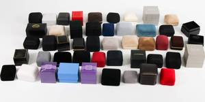 lot 69 image: Ring Jewelry Box Lot