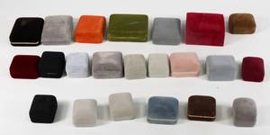 lot 65 image: Vintage Ring Jewelry Boxes