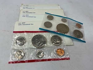 lot 50 image: 5x 1976 Mint Sets