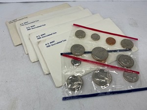 lot 55 image: 5x Mint Sets from 1978-1981