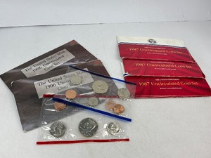 lot 58 image: 5x Mint Sets from 1987-1996