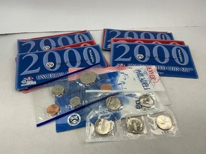 lot 59 image: 5x Mint Sets from 1999-2000