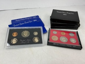 lot 61 image: 5x Proof Sets from 1982-1983