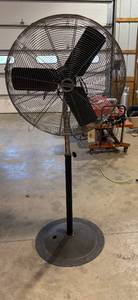 lot 1 image: Pedestal Floor Fan