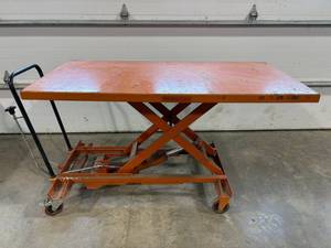 lot 38 image: Scissor Lift Table
