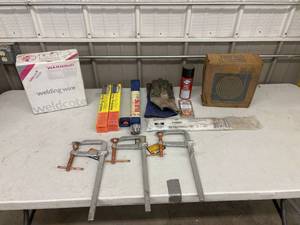 lot 90 image: Welding Accessories