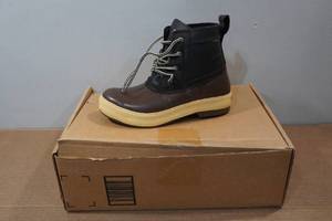 lot 133 image: Xtratuf Womens Legacy Lace Boots - Size 9
