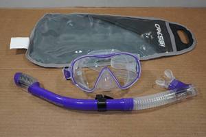 lot 146 image: Cressi F-Dual & Tao Dry Mask Snorkel Set