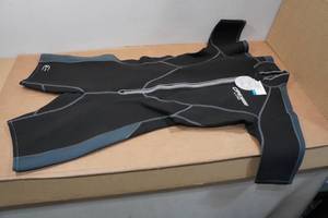 lot 150 image: Cressi Lido Mens 2mm Wetsuit - XXL6