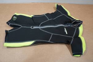lot 151 image: Cressi Lido Jr 2mm Wetsuit - 2XS0