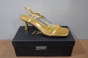 lot 223 image: Isnom Strappy Heels - Size 10