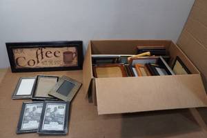 lot 235 image: Assorted Picture Frames