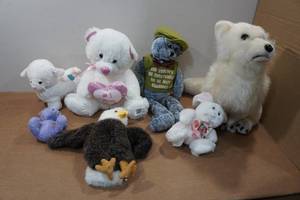 lot 237 image: Assorted Plush Toys