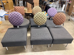 lot 10C image: 6 Andreu World Lobby Chairs