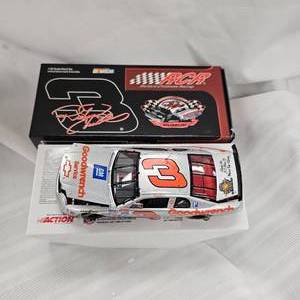 lot 44 image: RCR 132 Museum Nascar Select Dale Earnhardt #3