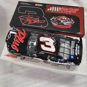 lot 50 image: RCR 132 Museum Nascar Select Dale Earnhardt Plus #3