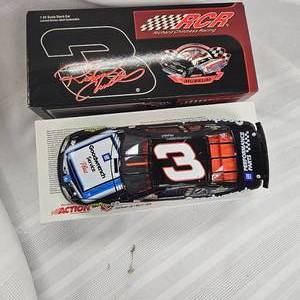 lot 52 image: RCR 132 Museum Nascar Select Dale Earnhardt  #3