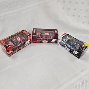 lot 102 image: 164 Nascar DLX Kasey Kahne #9 Mopar, Dodge, Dodge(3)