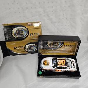 lot 72 image: Owners Elite UPS #8 124 Limited Edition