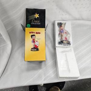 lot 74 image: Betty Boop Puppy Love Figurine by Croce Collection