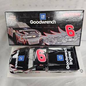 lot 82 image: Action Truck Series Goodwrench #6 124