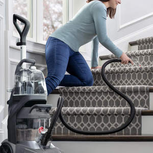 lot 23 image: Hoover Power Scrub Elite XL Carpet Cleaner
