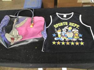 lot 225 image: Looney Tunes Sports Dept Jersey tan...