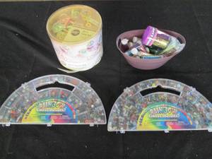 lot 242 image: Glass bead kits, party favors and c...