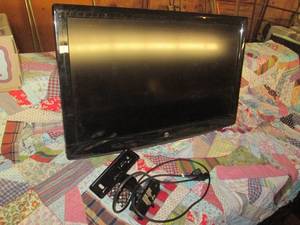 lot 4 image: 32in Westinghouse flat-screen TV wi...