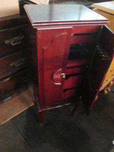 lot 11 image: Tall hardwood Jewelry Armoire with ...