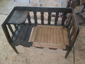 lot 48 image: Mission style Entry Bench with writ...