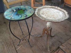 lot 57 image: Vintage Wood decorative round top p...