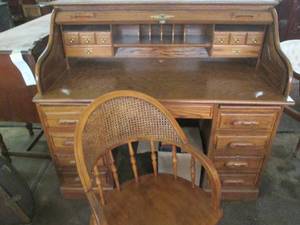 lot 61 image: Extremely heavy hardwood executive ...