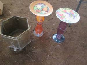 lot 74 image: Pair of decorative glass pedestal s...