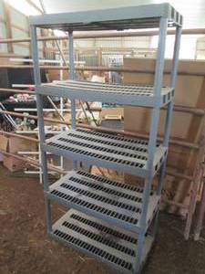 lot 85 image: Plastic 5-tier storage shelf. Perfe...
