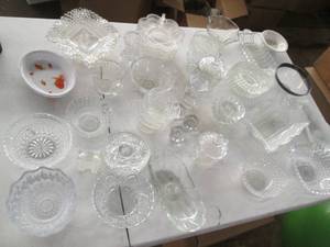lot 257 image: Large lot of vintage cut crystal, m...